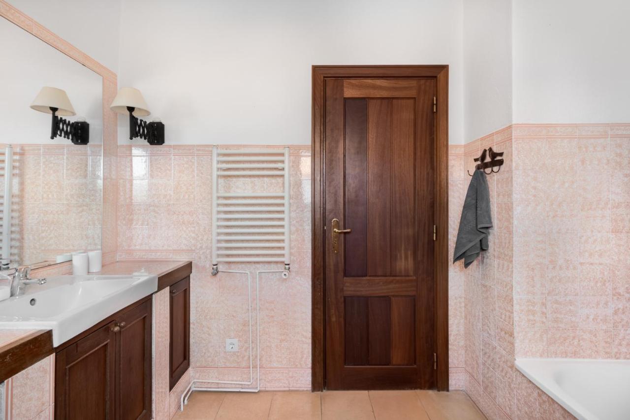 Joivy 3-Br Cottage With Terrace And Garden In Colares Синтра Екстериор снимка